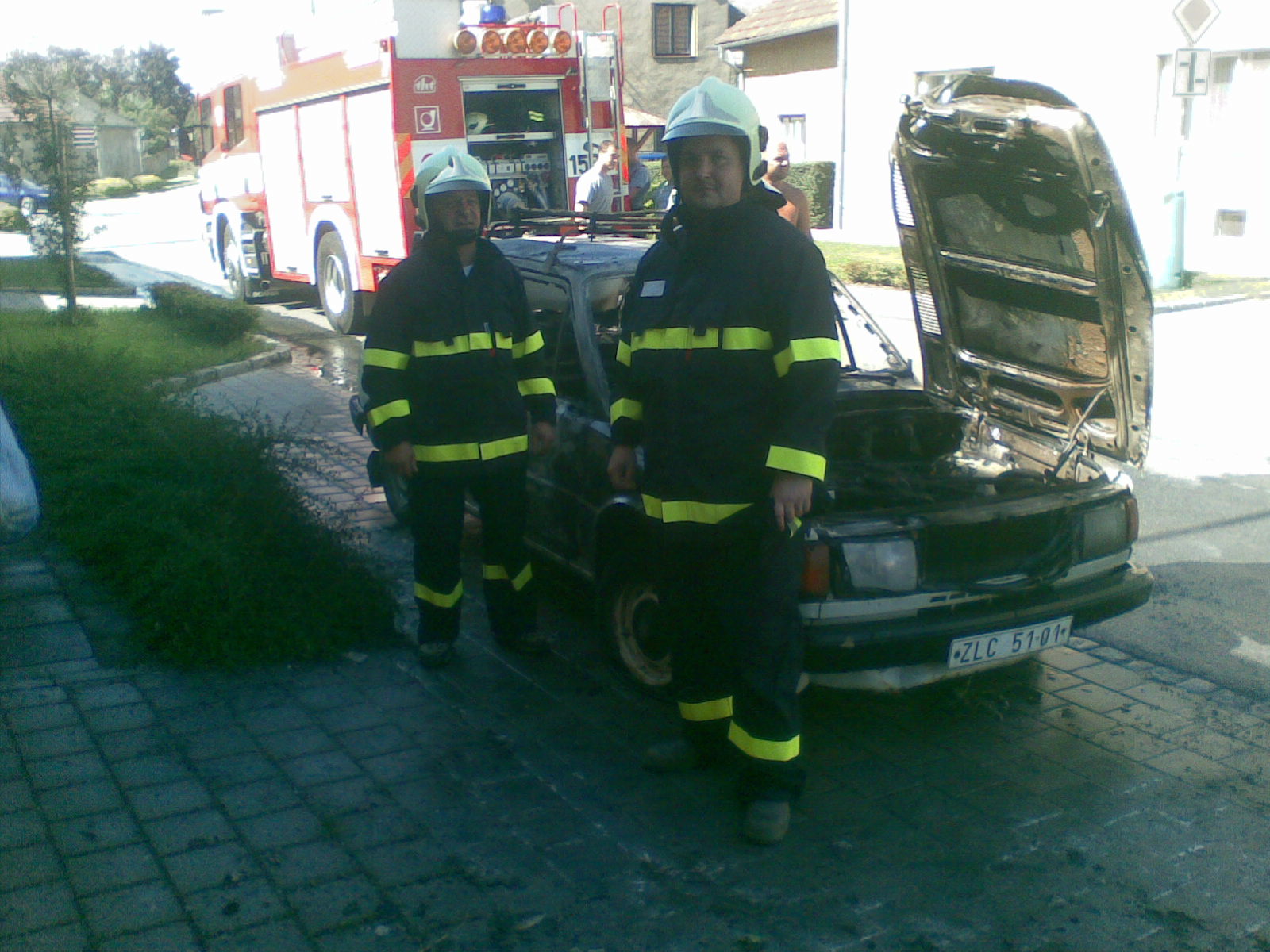 2009-09-01-požár auta Týnecká Grygov-03